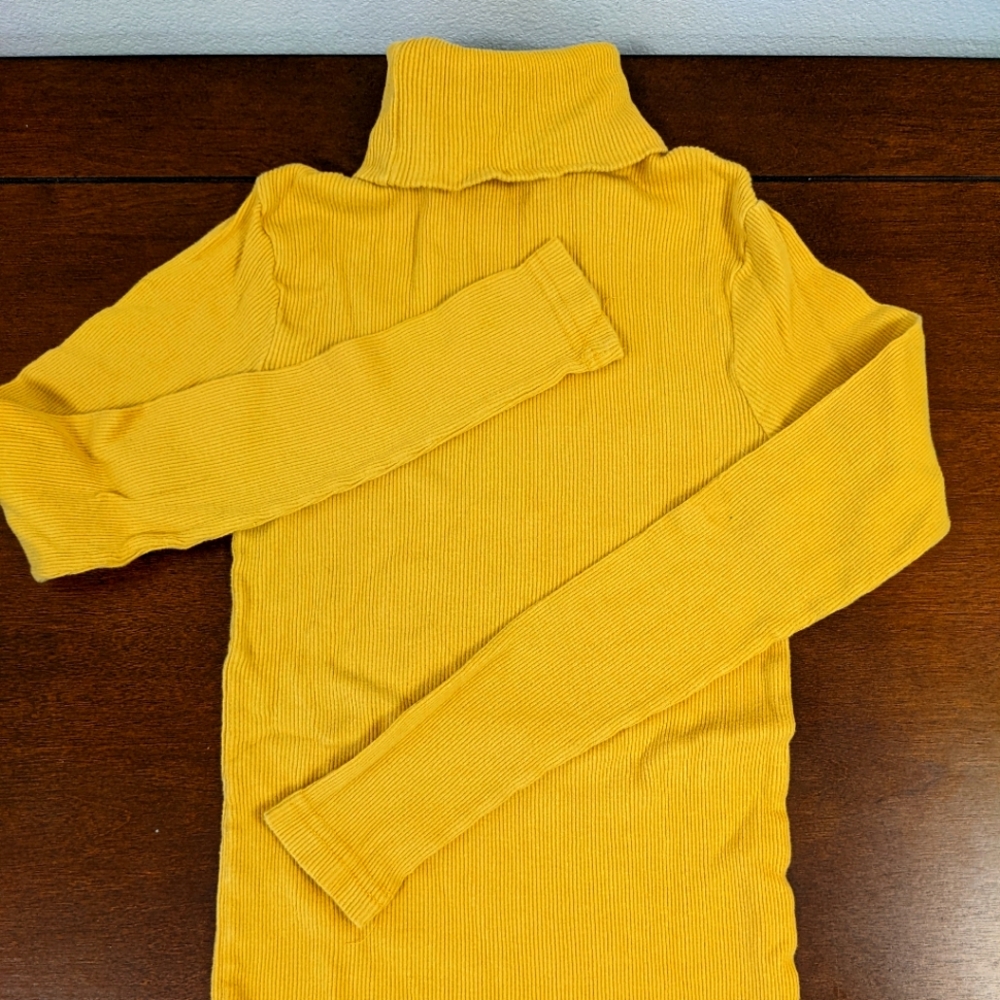 Mustard Turtleneck, Size S